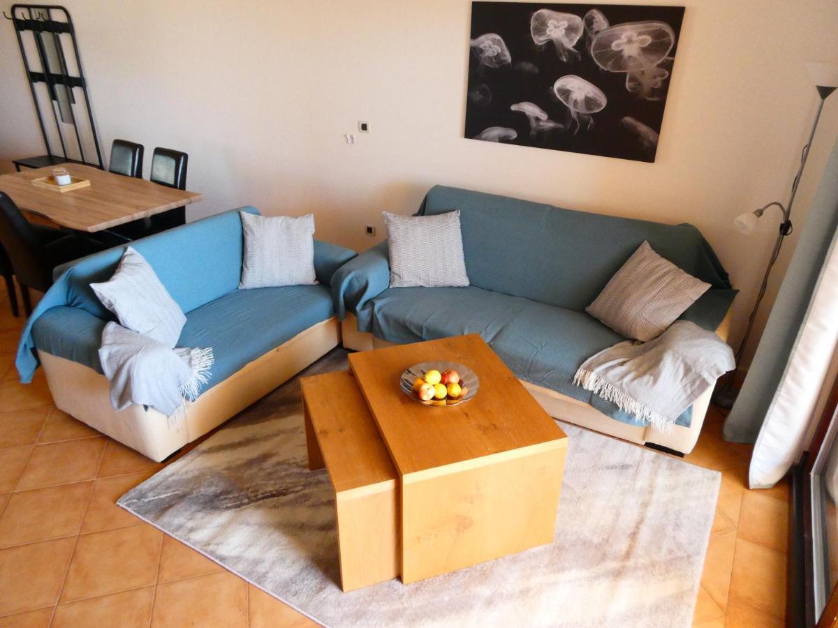 Casa Lara * Kastelir